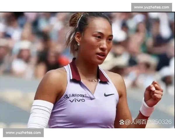 郑钦文教科书级放小球戏耍阿尼西莫娃，决胜盘关键分引爆全场！