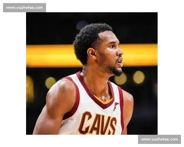 夏联 MVP 驰援勇士!莫布里内线试金石或改写轮换格局 夏联 MVP 驰援勇士!莫布里内线试金石或改写轮换格局