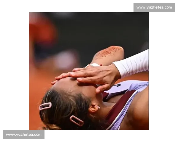 萨巴伦卡首盘 6-2 领先遭争议暂停，柏林站因场地湿滑中断